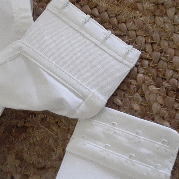 Exquisite Form bra - Picture 3 of 8